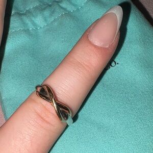 Tiffany & Co. Infinity Ring Size 7 - Rose Gold and Silver